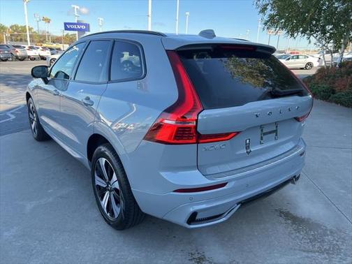 2025 Volvo XC60 Plug-In Hybrid Core