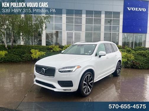 2022 Volvo XC90 T6 Momentum