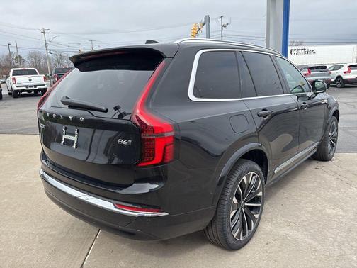 Onyx Black Metallic 2026 Volvo XC90 Ultra, B6 AWD Gas (mild hybrid), Gasoline, Bright, 7 Seats
