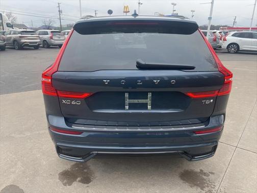 2025 Volvo XC60 Plug-In Hybrid T8 Plus