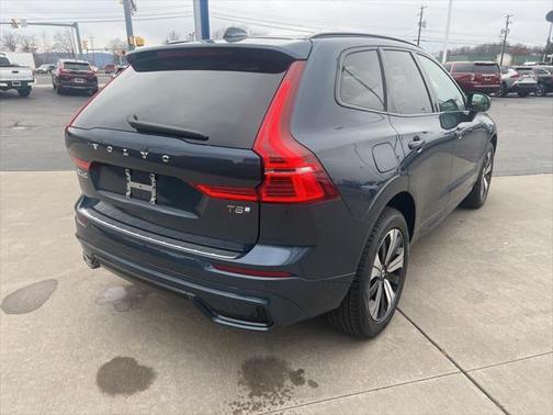 2025 Volvo XC60 Plug-In Hybrid T8 Plus