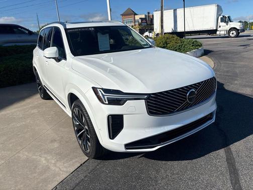 Crystal White Pearl 2025 Volvo XC90 Plug-In Hybrid T8 Plus 7-Seater