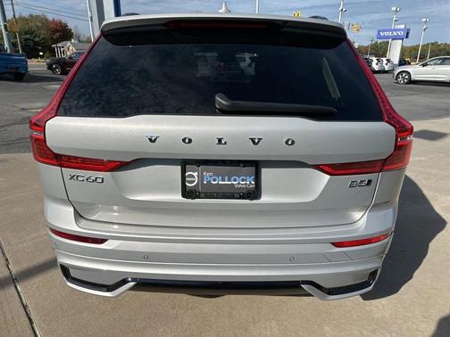 2025 Volvo XC60 Plus