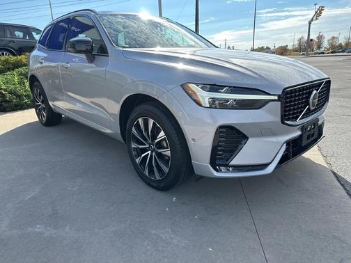 2025 Volvo XC60 Plus