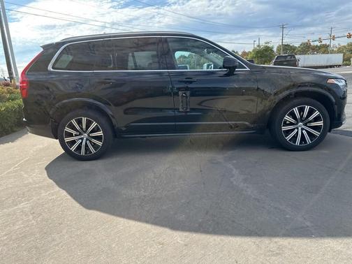 2023 Volvo XC90 B5 Core