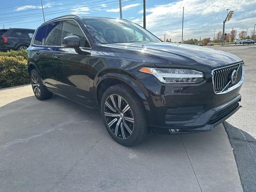 2023 Volvo XC90 B5 Core