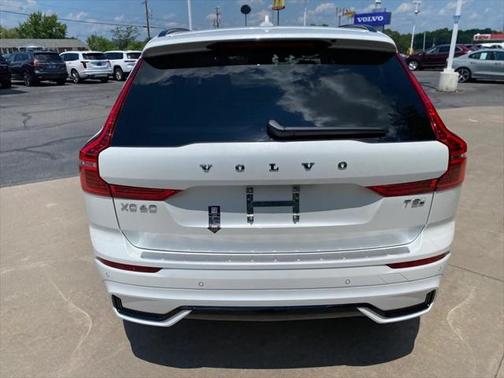 2025 Volvo XC60 Plug-In Hybrid T8 Plus