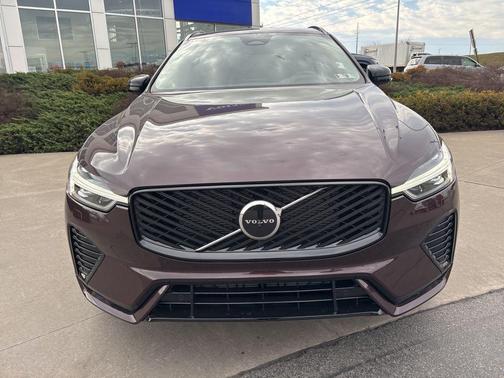 2026 Volvo XC60 B5 Core