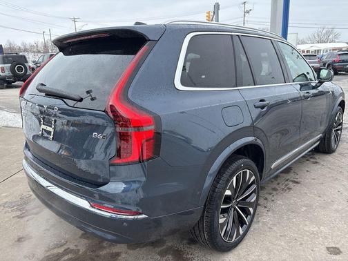 2026 Volvo XC90 Ultra, B6 AWD Gas (mild hybrid), Gasoline, Bright, 7 Seats