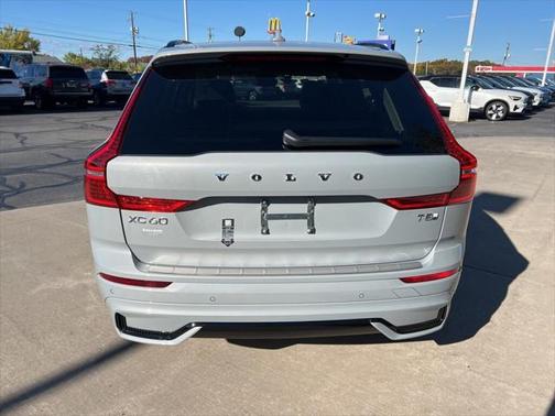 2025 Volvo XC60 Plug-In Hybrid T8 Core