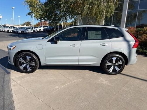 2025 Volvo XC60 Plug-In Hybrid T8 Core