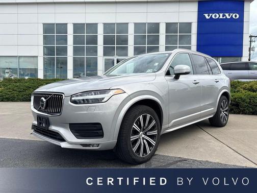 Silver Dawn Metallic 2023 Volvo XC90 B5 Core