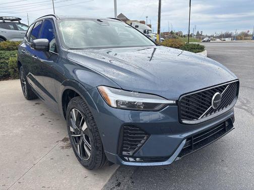 Denim Blue Metallic 2026 Volvo XC60 B5 Plus