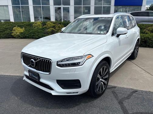 Crystal White Metallic 2023 Volvo XC90 B5 Core