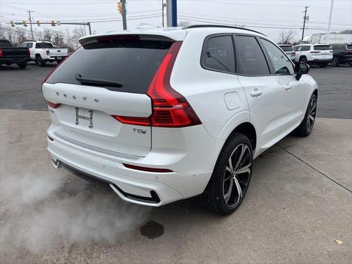 2025 Volvo XC60 Plug-In Hybrid T8 Ultra