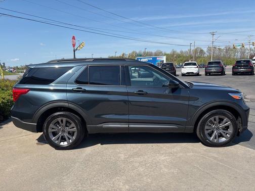 STONE BLUE METALLIC 2024 Ford Explorer XLT