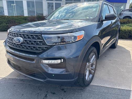 STONE BLUE METALLIC 2024 Ford Explorer XLT