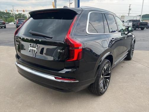 2025 Volvo XC90 B6 Plus 7-Seater