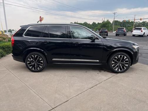 2025 Volvo XC90 B6 Plus 7-Seater