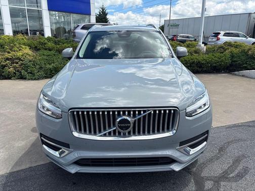 Vapour Grey Metallic 2024 Volvo XC90 B6 Ultimate Bright Theme 7-Seater