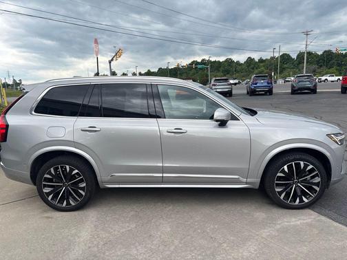 Silver Dawn Metallic 2025 Volvo XC90 B6 Plus 7-Seater