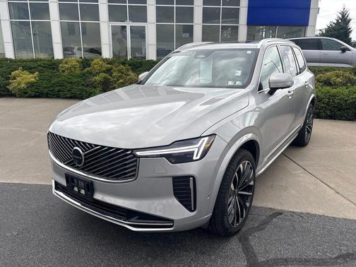 Silver Dawn Metallic 2025 Volvo XC90 B6 Plus 7-Seater