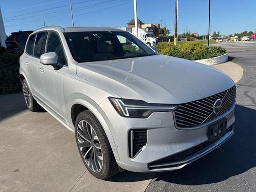 Silver Dawn Metallic 2025 Volvo XC90 B6 Plus 7-Seater
