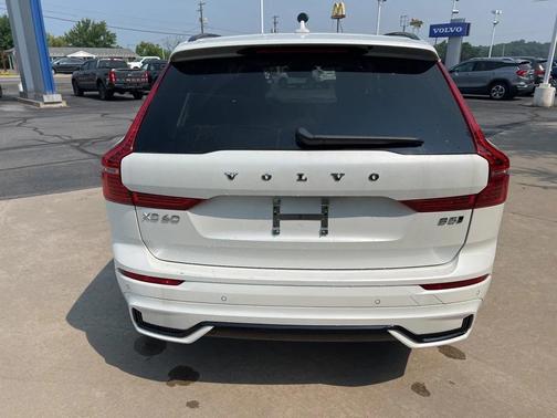 2025 Volvo XC60 Plus