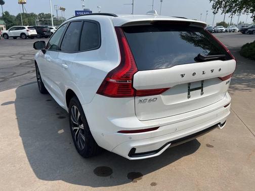 2025 Volvo XC60 Plus