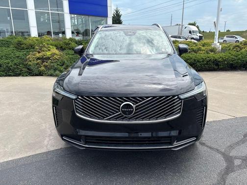 Onyx Black Metallic 2026 Volvo XC90 Plus, B6 AWD Gas (mild hybrid), Gasoline, Bright, 7 Seats