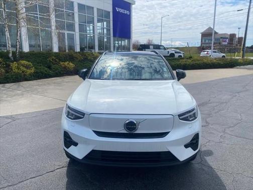 2023 Volvo XC40 Recharge Pure Electric Twin Plus