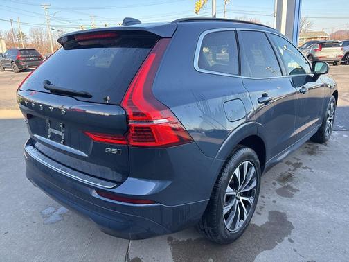 2023 Volvo XC60 B5 Core
