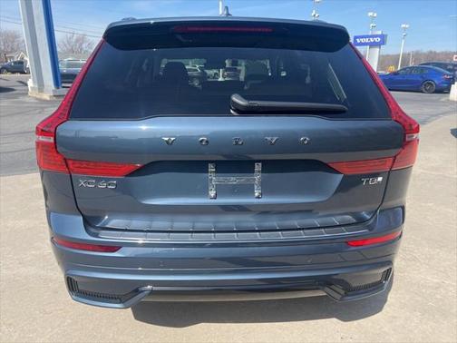 2025 Volvo XC60 Plug-In Hybrid T8 Ultra