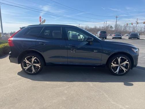 2025 Volvo XC60 Plug-In Hybrid T8 Ultra