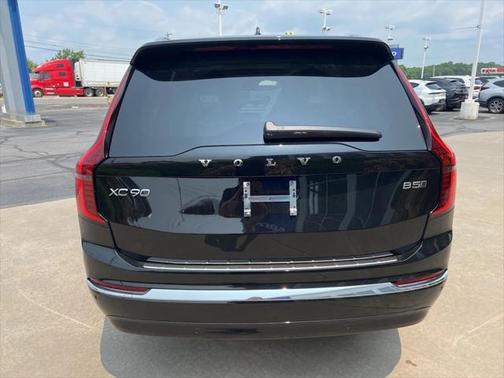 2026 Volvo XC90 B5 Plus 6-Seater