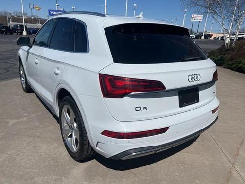 2021 Audi Q5 45 Premium Plus