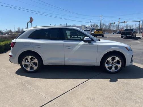 2021 Audi Q5 45 Premium Plus