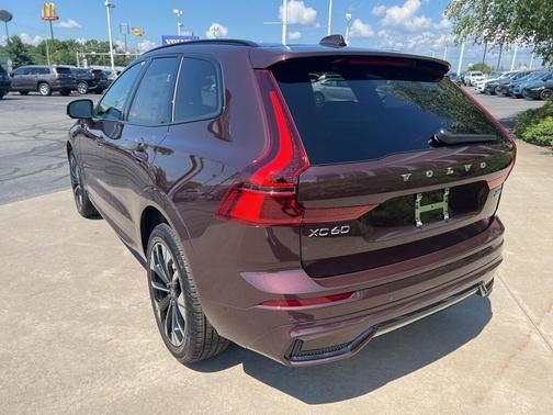 2026 Volvo XC60 B5 Plus