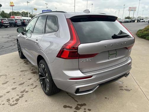 2026 Volvo XC60 B5 Ultra