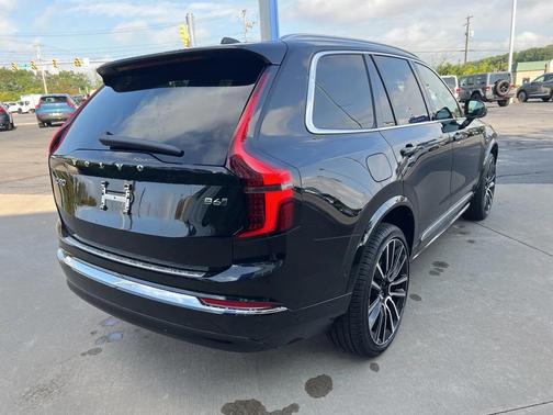 2026 Volvo XC90 B6 Plus 6-Seater