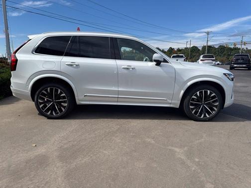 Crystal White 2027 Volvo XC90 Plus