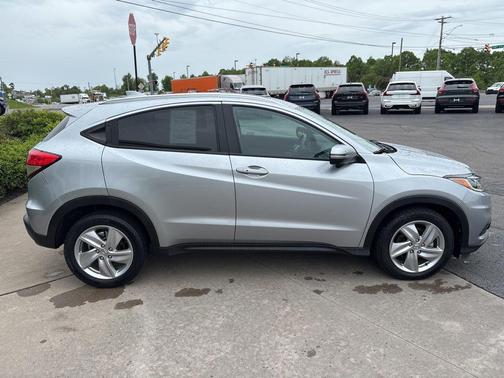 Lunar Silver Metallic 2019 Honda HR-V EX-L