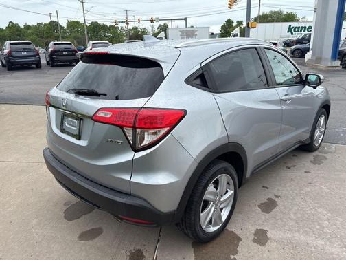 Lunar Silver Metallic 2019 Honda HR-V EX-L