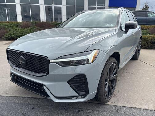 2026 Volvo XC60 B5 Ultra Black Edition