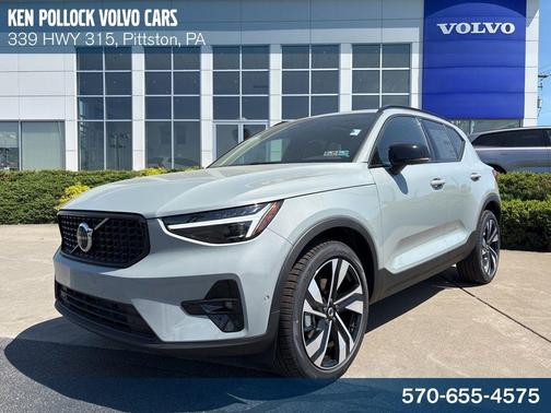 Vapour Grey Metallic 2026 Volvo XC40 Plus, B5 AWD Gas (mild hybrid), Dark