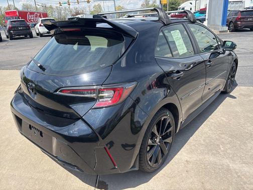 Midnight Black Metallic 2022 Toyota Corolla SE