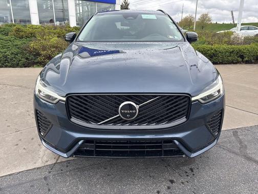 Denim Blue Metallic 2026 Volvo XC60 B5 Plus