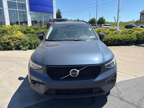 Denim Blue 2026 Volvo XC40 Ultra, B5 AWD Gas (mild hybrid), Dark