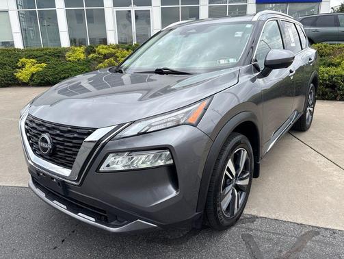 Gun Metallic 2023 Nissan Rogue SL