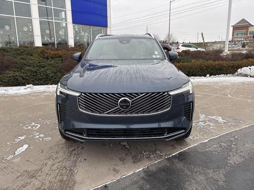 2026 Volvo XC90 Plus, B6 AWD Gas (mild hybrid), Gasoline, Bright, 6 Seats